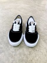 Maison MIHARA YASUHIRO ("BAKER" OG SOLE SUEDE LOW SNEAKER) BLACK