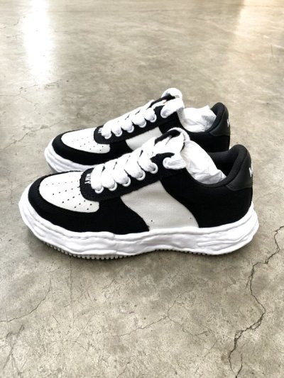 画像2: Maison MIHARA YASUHIRO ("WAYNE" OG SOLE CANVAS LOW-TOP SNEAKER) BLK-WHT