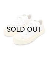 Maison MIHARA YASUHIRO ("HANK" VINTAGE COLOR SOLE CANVAS LOW-TOP SNEAKER) WHITE