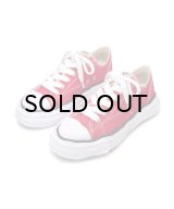 Maison MIHARA YASUHIRO ("PETERSON23" OG SOLE CANVAS LOW-TOP SNEAKER) RED