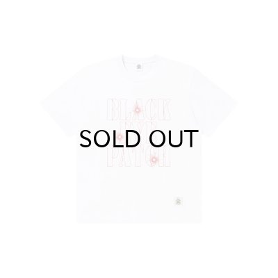 画像1: BLACK EYE PATCH (GUNSHOT STENCIL LOGO TEE) WHITE