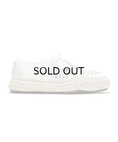 画像2: Maison MIHARA YASUHIRO ("BAKER" OG SOLE STUDDES CANVAS LOW-TOP SNEAKER) WHITE