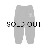 BLACK EYE PATCH (STENCIL LOGO EMBROIDERED SWEAT PANTS) BLACK