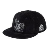 C.E (DRAGON CASTLE CAP) BLACK