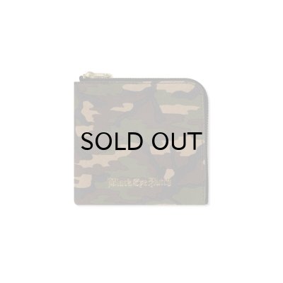 画像1: BLACK EYE PATCH (CAMOUFLAGED LEATHER WALLET) WOODLAND CAMO