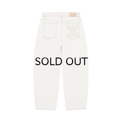 画像1: BLACK EYE PATCH (STENCIL LOGO EXTRA BAGGY JEANS) DUST WHITE