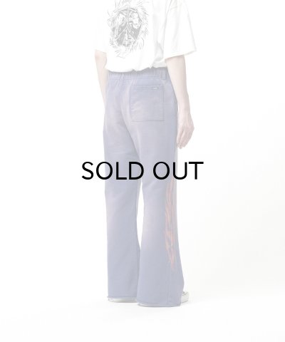 画像2: KAMIYA ("CRAYON FLAME" Distressed Bootcut Sweat Pants) NAVY