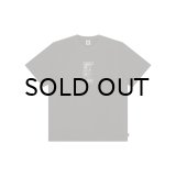 BLACK EYE PATCH (RHINESTONE GRAYSCALE HWC LABEL TEE) P.CHARCOAL