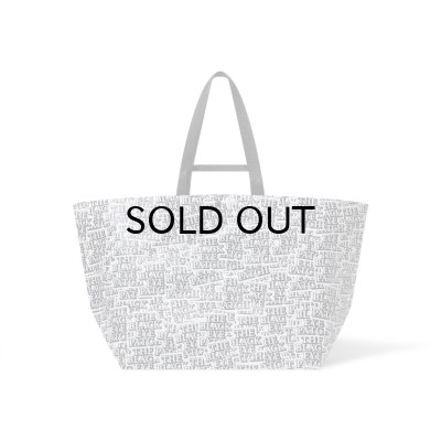 画像1: BLACK EYE PATCH (OG LABEL PATTERNED WOVEN PLASTIC TOTE) MULTI