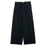 DAIRIKU ("WIDE" TWO TUCK CHINO PANTS) BLACK