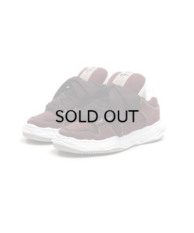 画像1: Maison MIHARA YASUHIRO ("WAYNE" PUFFER PATTERNED LACE LOW-TOP SNEAKERS) BORDEAUX