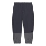 C.E (NYLON SPLIT WARM UP PANTS) BLACK