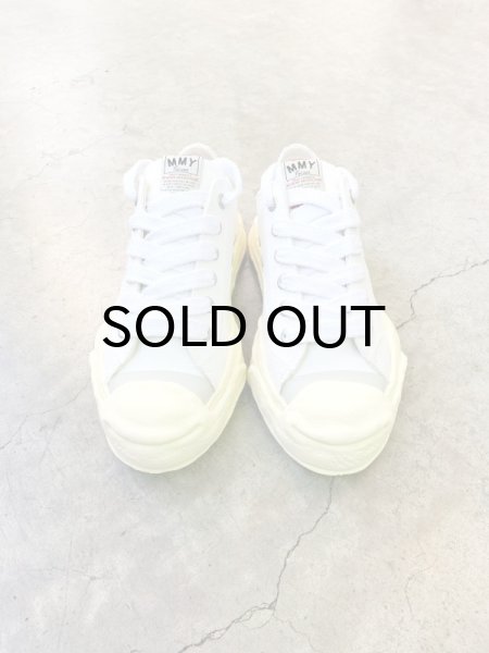 画像2: Maison MIHARA YASUHIRO ("HANK" VINTAGE COLOR SOLE CANVAS LOW-TOP SNEAKER) WHITE (2)