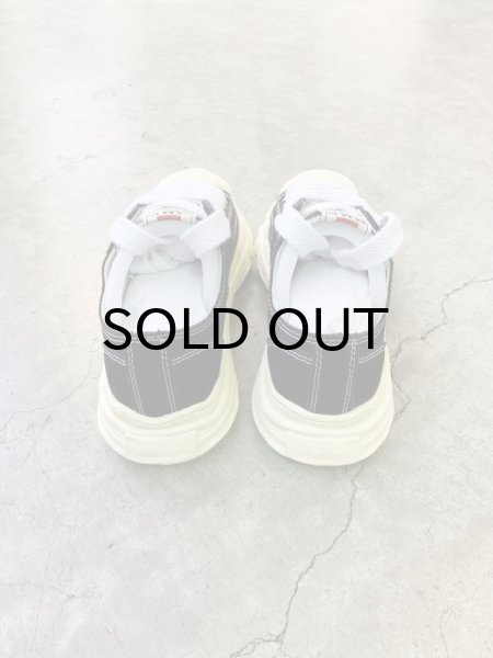 画像4: Maison MIHARA YASUHIRO ("HANK" VINTAGE COLOR SOLE CANVAS LOW-TOP SNEAKER) BLACK (4)