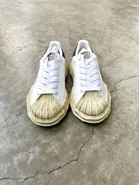 画像2: Maison MIHARA YASUHIRO ("BLAKEY" DYED SOLE CANVAS LOW-TOP SNEAKER) WHITE (2)