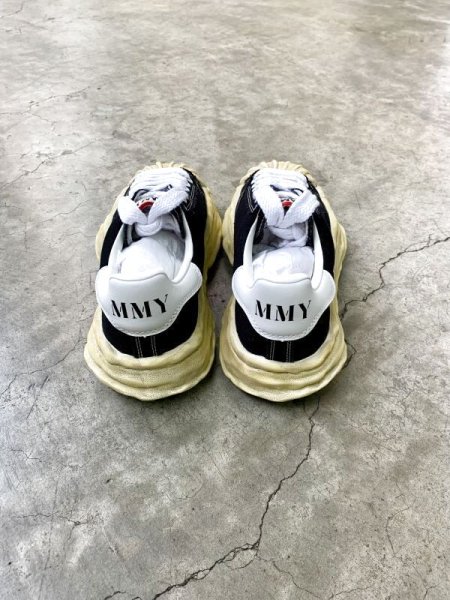 画像4: Maison MIHARA YASUHIRO ("BLAKEY" DYED SOLE CANVAS LOW-TOP SNEAKER) BLACK (4)