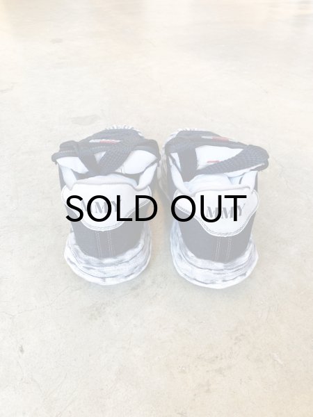 画像4: Maison MIHARA YASUHIRO ("BLAKEY" PUFFER OG SOLE CANVAS GARMENT DYED LOW-TOP SNEAKER) BLACK (4)