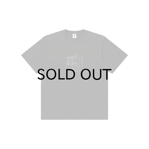 Black Eye Patch♡ GRAYSCALE LABEL PACK TEE BLACK EYE PATCH (GRAYSCALE LABEL PACK TEE) CHARCOAL - FAMLEST