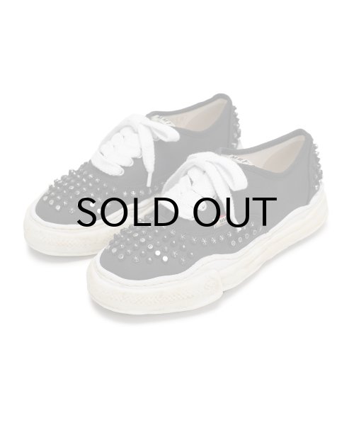 画像1: Maison MIHARA YASUHIRO ("BAKER" OG SOLE STUDDES CANVAS LOW-TOP SNEAKER) BLACK (1)