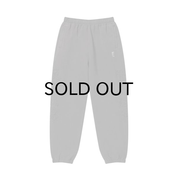 画像1: BLACK EYE PATCH (HWC EMBROIDERED PIGMENT DYED SWEAT PANTS) CHARCOAL (1)