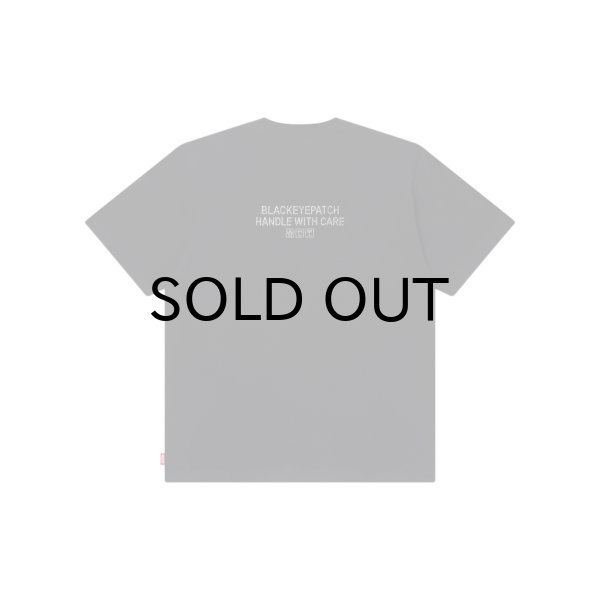 画像2: BLACK EYE PATCH (RHINESTONE GRAYSCALE HWC LABEL TEE) BLACK (2)