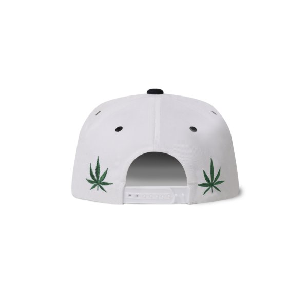 画像2: BLACK EYE PATCH (LONGLIVE BEP SNAPBACK CAP) WHITE (2)
