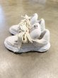 画像2: Maison MIHARA YASUHIRO ("WAYNE" PUFFER PATTERNED LACE LOW-TOP SNEAKERS) WHITE (2)