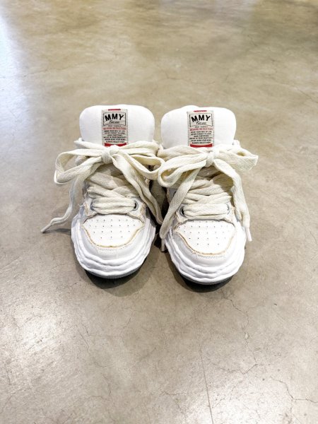 画像1: Maison MIHARA YASUHIRO ("WAYNE" PUFFER PATTERNED LACE LOW-TOP SNEAKERS) WHITE (1)